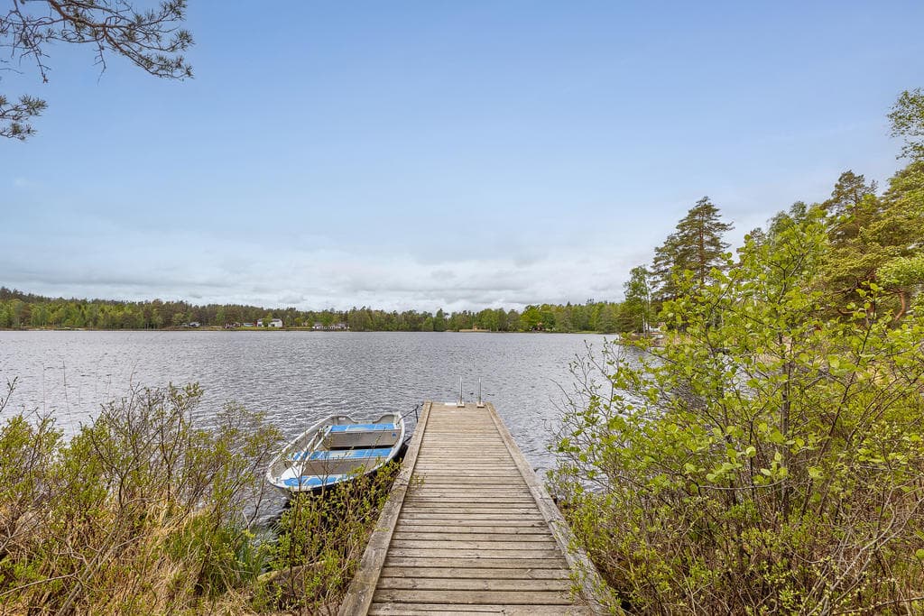 Sjöhuset (100 m²) Steg am Ufer